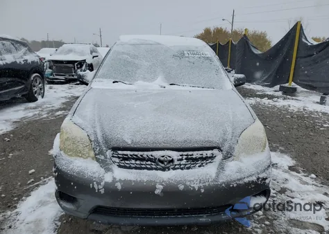 2005 Toyota Corolla Matrix Xr z USA, uszkodzony, nr VIN 2T1KR32E95C407384